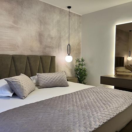 Apartmani Ivelic Supetar Exterior foto